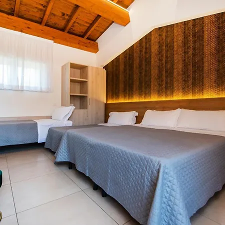 Gu Hotel 3*
