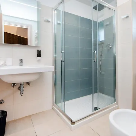 Gu Hotel 3*